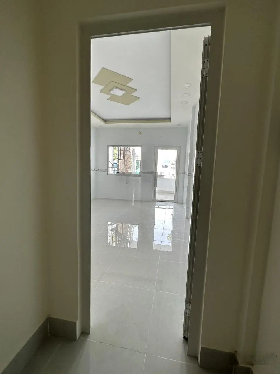 Chỉ 15.5 tỷ sở hữu ngay nhà MT Lê Hồng Phong, P. 1, Quận 10.