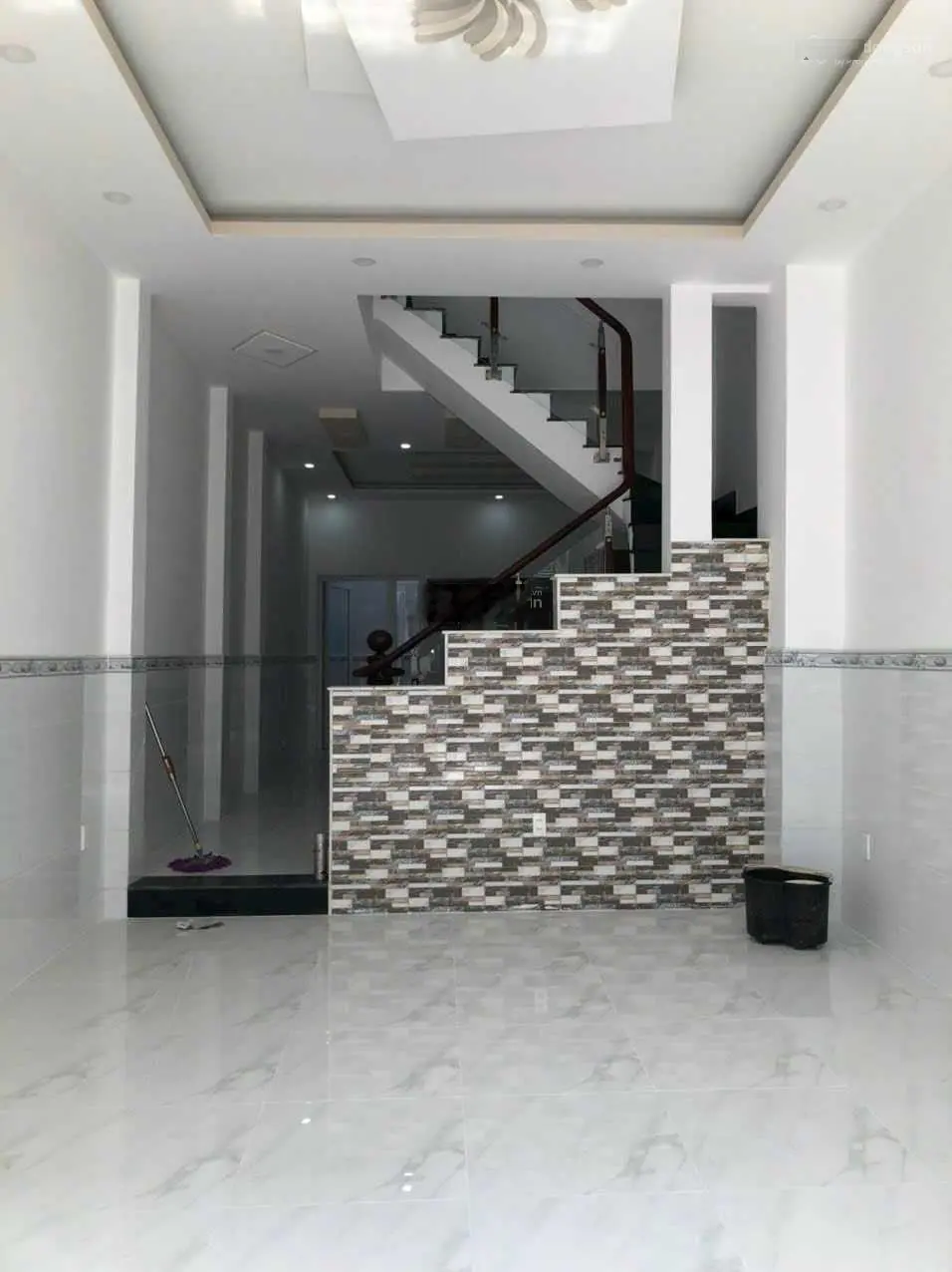 Ngộp - giảm ngay 1 tỷ - nhà 2 tầng - Gần Hoàng Diệu 2 - Dt 73m2 - 4,2 Tỷ