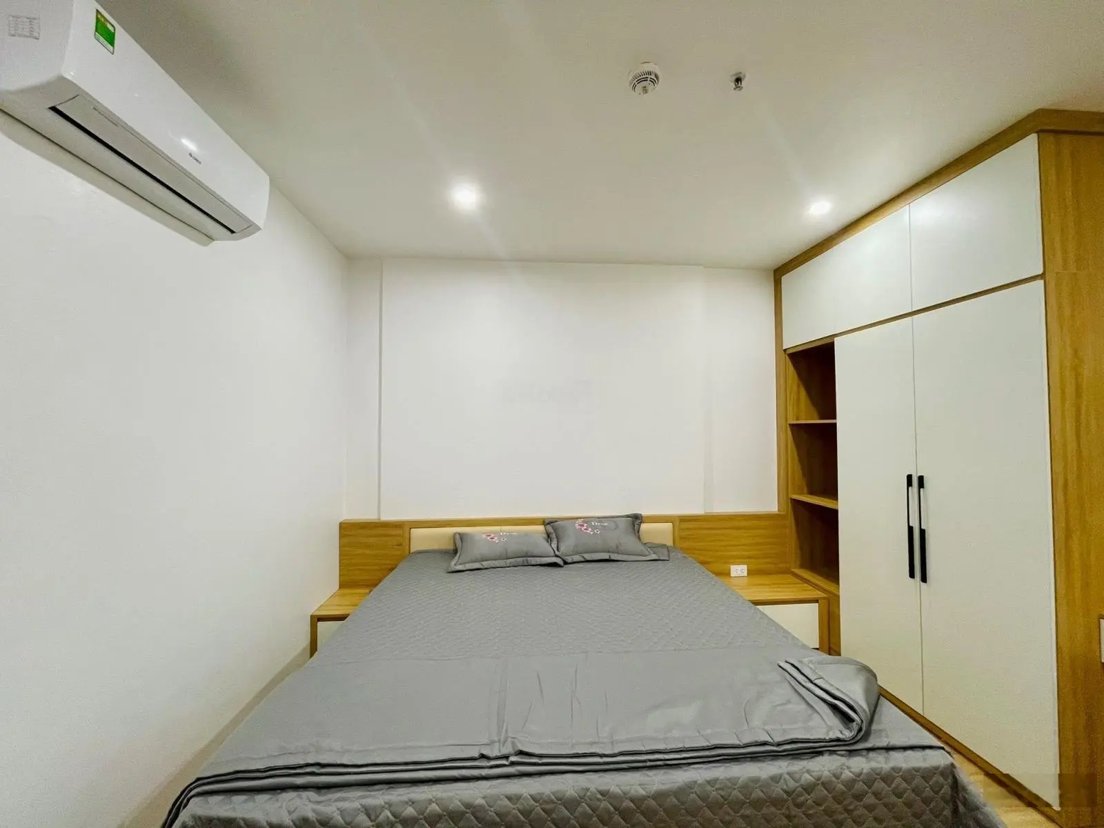 Nhập cư Mỹ anh chủ cần bán căn hộ 2PN chung cư Thanh Bình, nội thất đủ, vào tên chính chủ