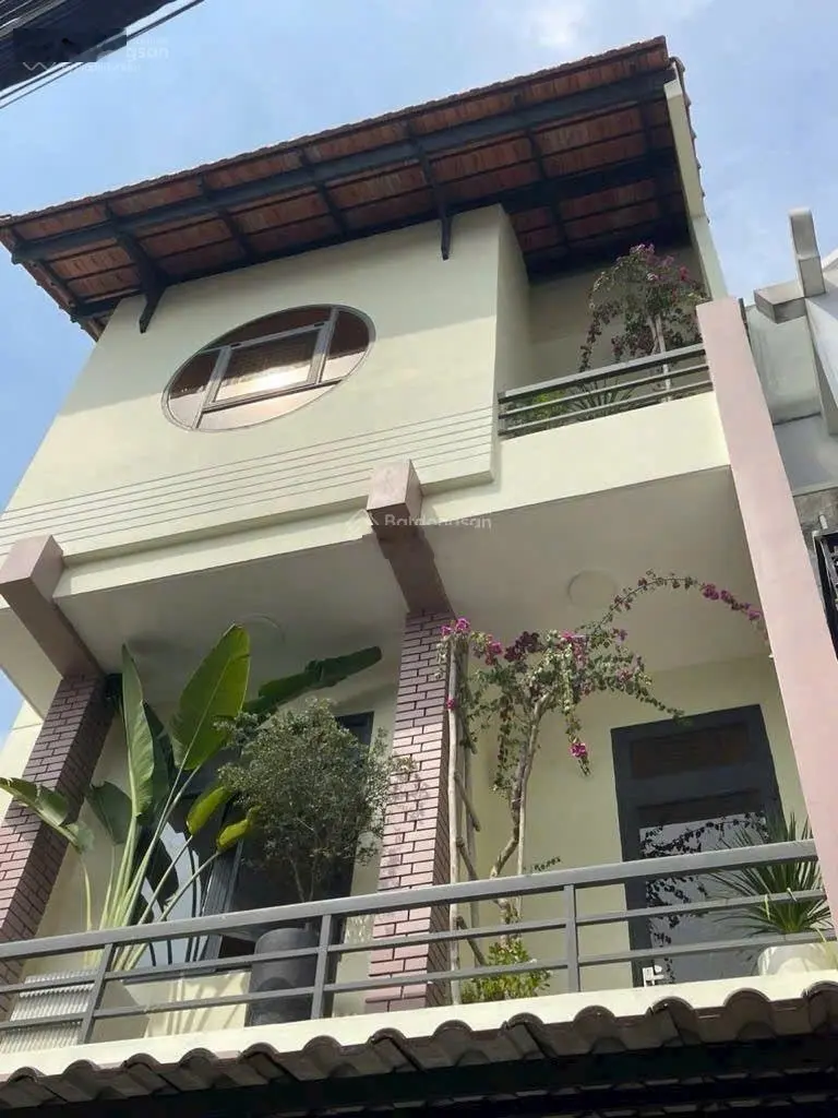 Nhà đẹp 3 lầu Phước Long B Quận 9