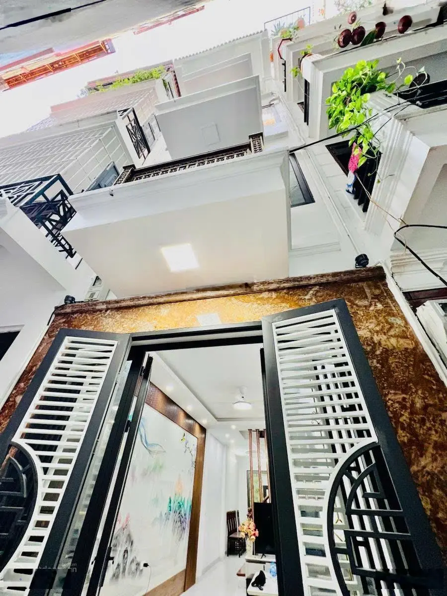 Nhà đẹp giá nét! Lê Trọng Tấn - full nội thất - 2 thoáng trước sau - 42m2 * 4 tầng - 8.4 tỷ