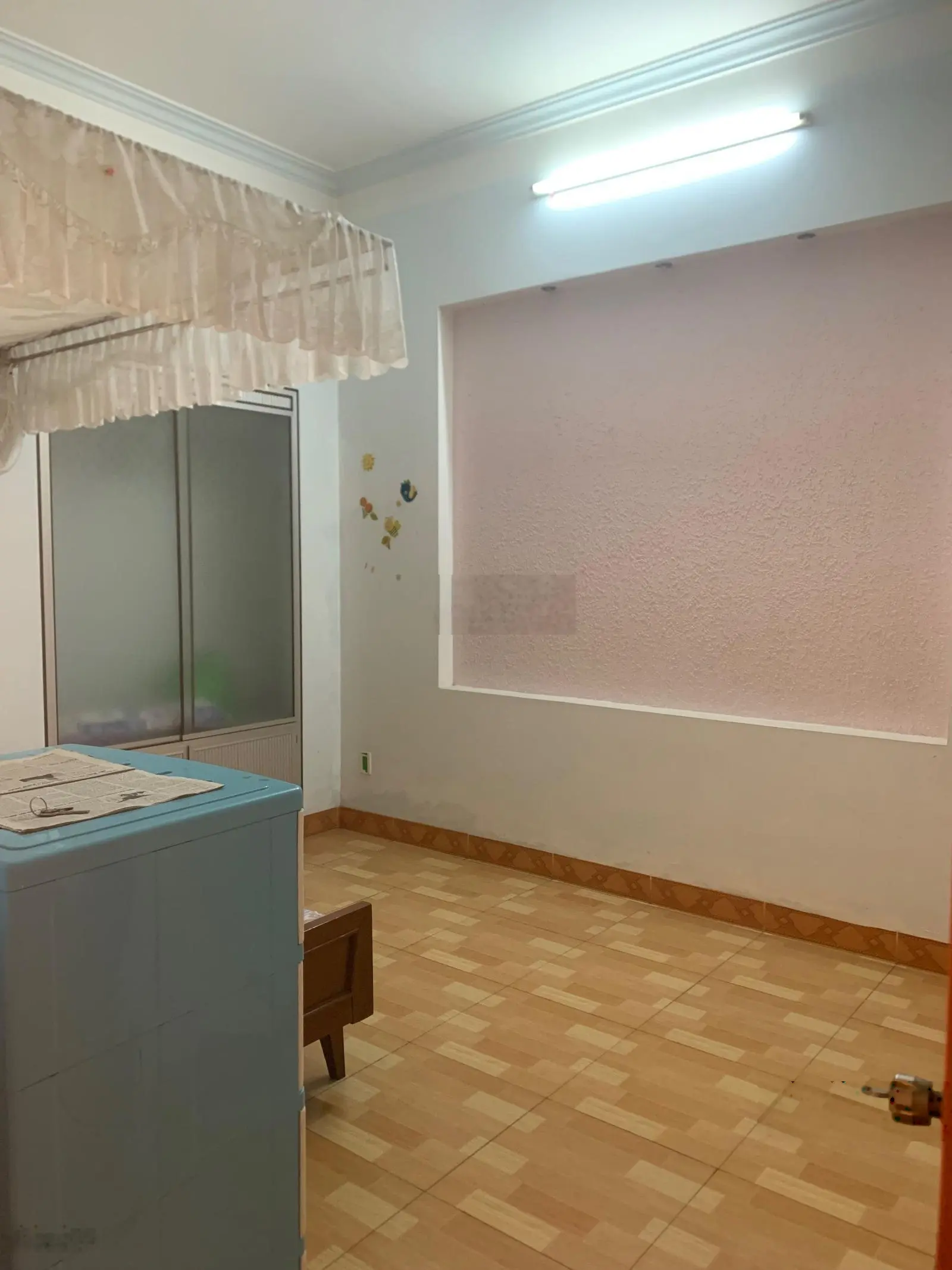 Bán nhà 3 tầng kiên cố mặt tiền Lê Trung Đình chính chủ, 250m2 sàn, 3 phòng ngủ, sổ hồng riêng
