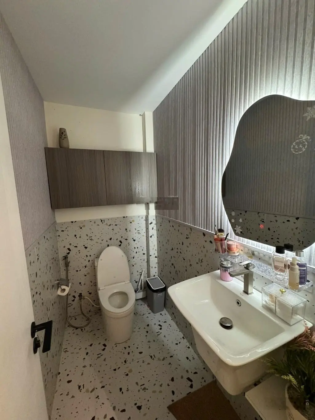Gấp bán giảm 1 tỷ - hẻm ôtô Khánh Hội Quận 4 - 4 Tầng - 56m2 - Tiện kinh doanh