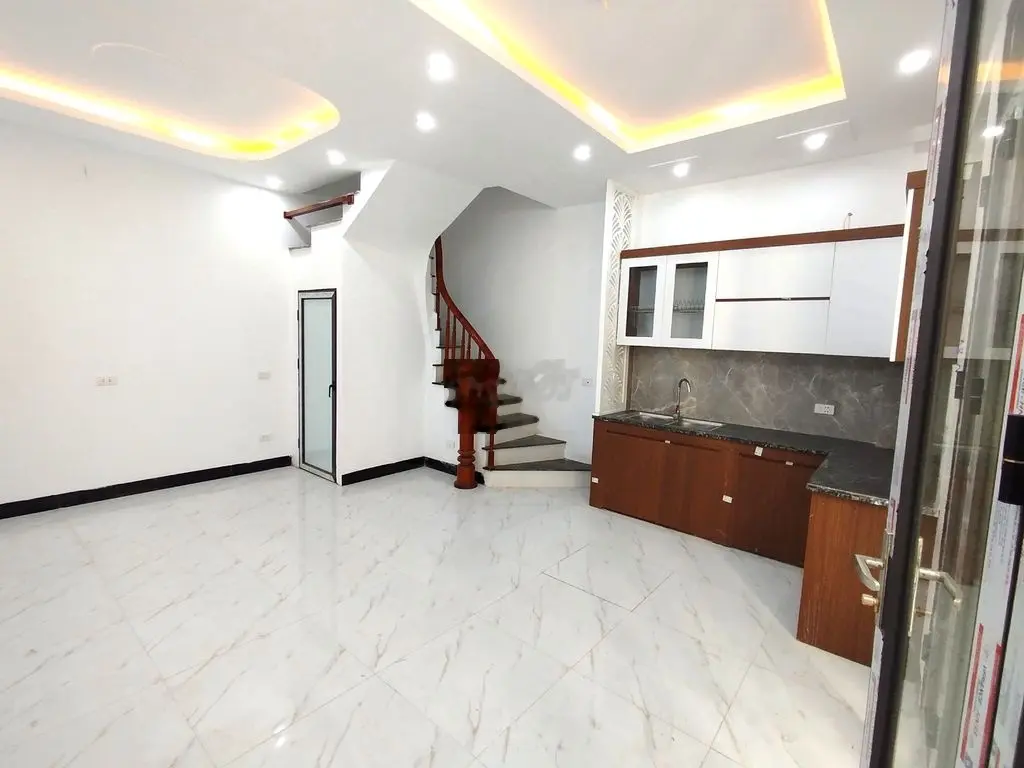 Đồng Mai HĐ 31m2 nhà 4,5T 600m ra cây xăng Đồng Mai giá chỉ 2,65 tỷ