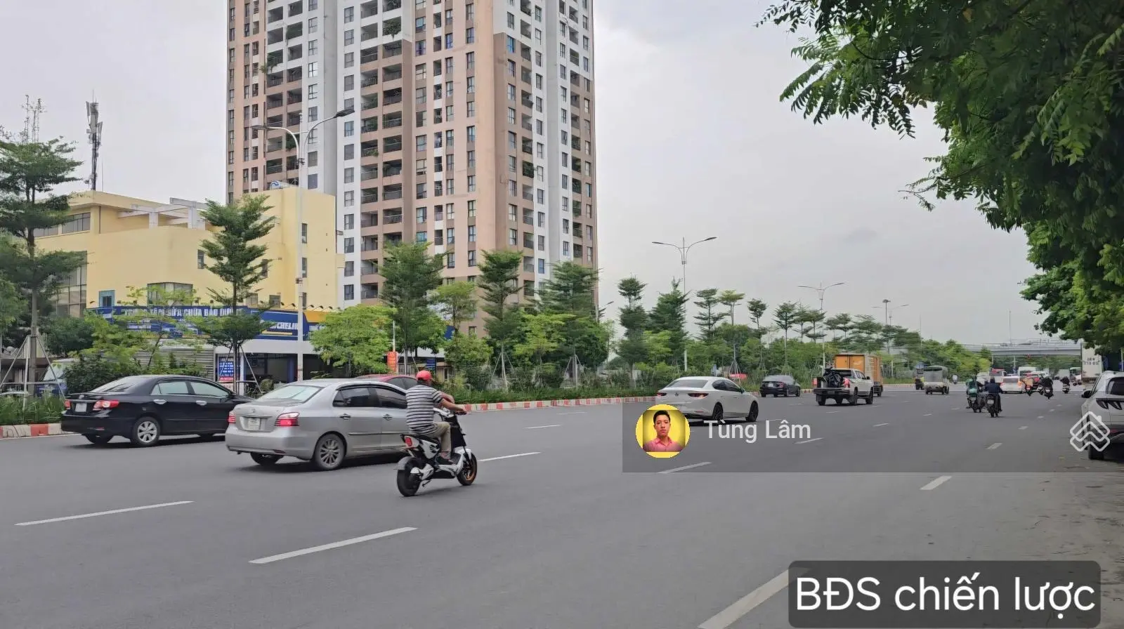 Mặt tiền 8m - mặt phố Đàm Quang Trung, đón đầu cầu Vĩnh Tuy - sát Aeon
