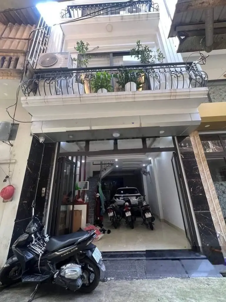 Bán nhà dân xây Bồ đề nhà gần như còn mới nguyên, chủ tự thiết kế