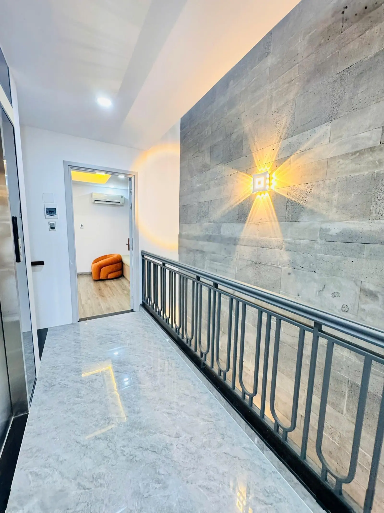 Bán nhà gần biển full nội thất xịn xò. 6 tầng chỉ 18 tỷ mặt đường phạm ngọc thạch vĩnh hải nha trag