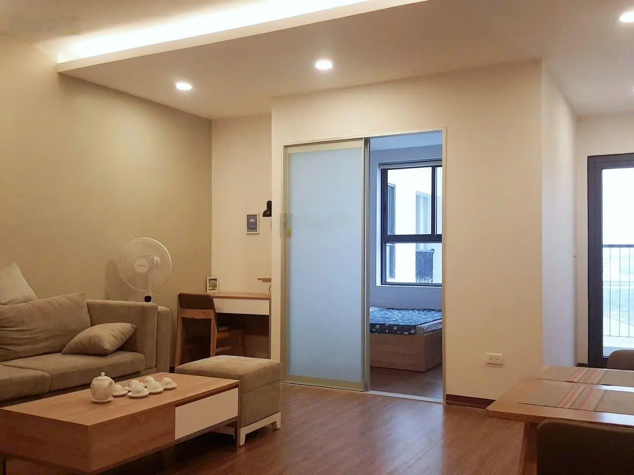 Bán căn hộ chung cư Royal Park Bắc Ninh 1 phòng ngủ. Đang cho thuê 9 triệu