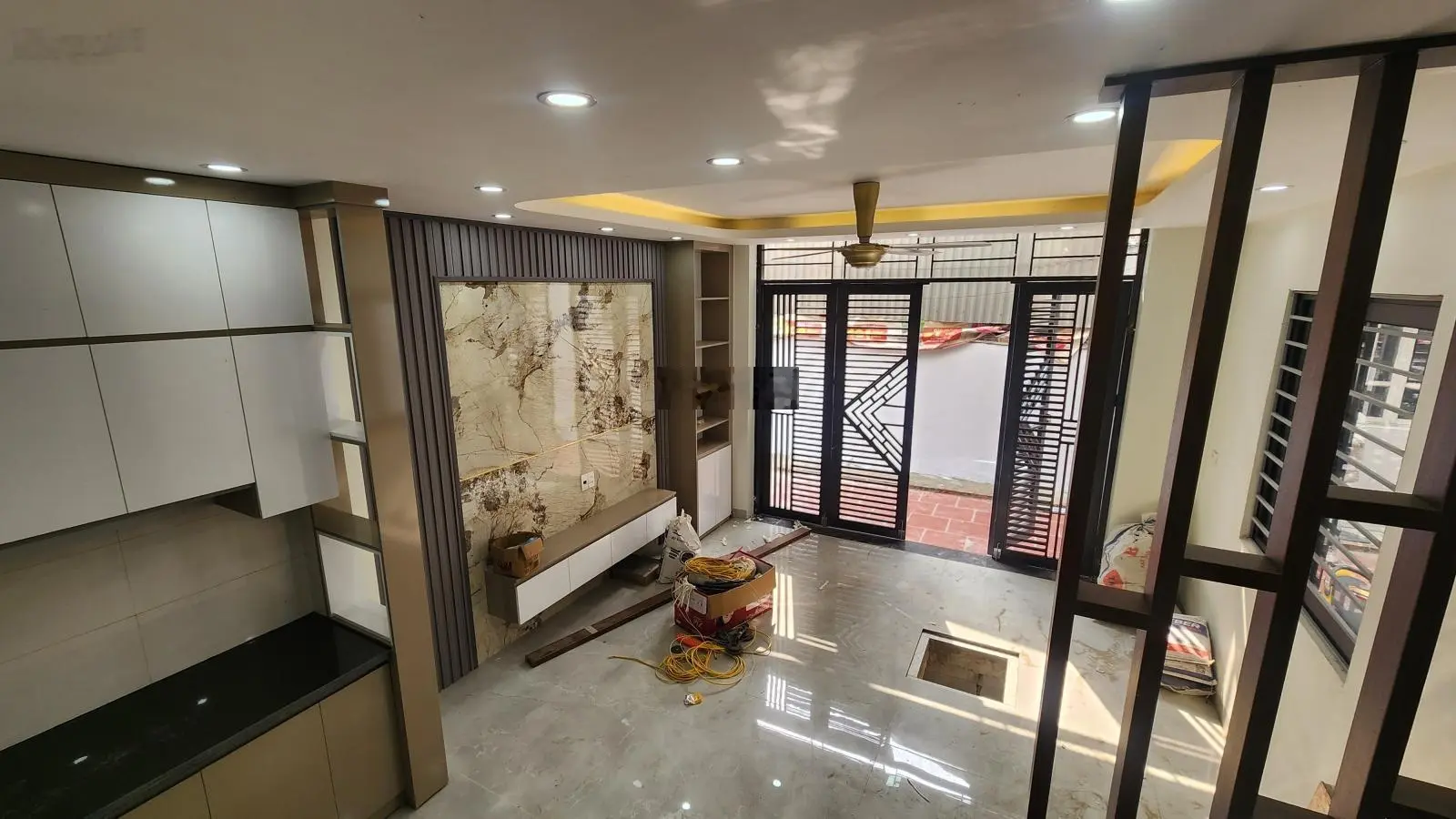 Bán nhà Phố Lụa - Vạn Phúc 47m2 x 5 tầng, 3PN. Đường ô tô cách 20m. Giá chỉ 6.1 tỷ. LH 0961.852.885