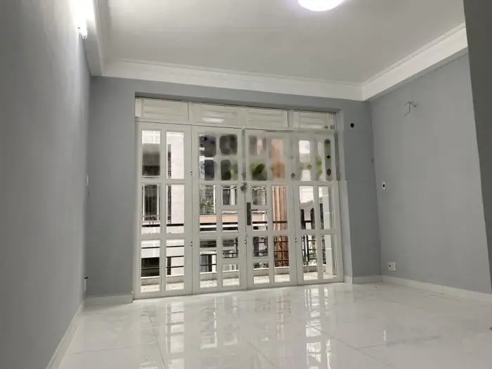 Nhà sát bên Vinhome Q9, 414m2 18x23m, 12 căn phòng trọ dòng tiền ổn định 200 triệu/năm, phân lô 5m