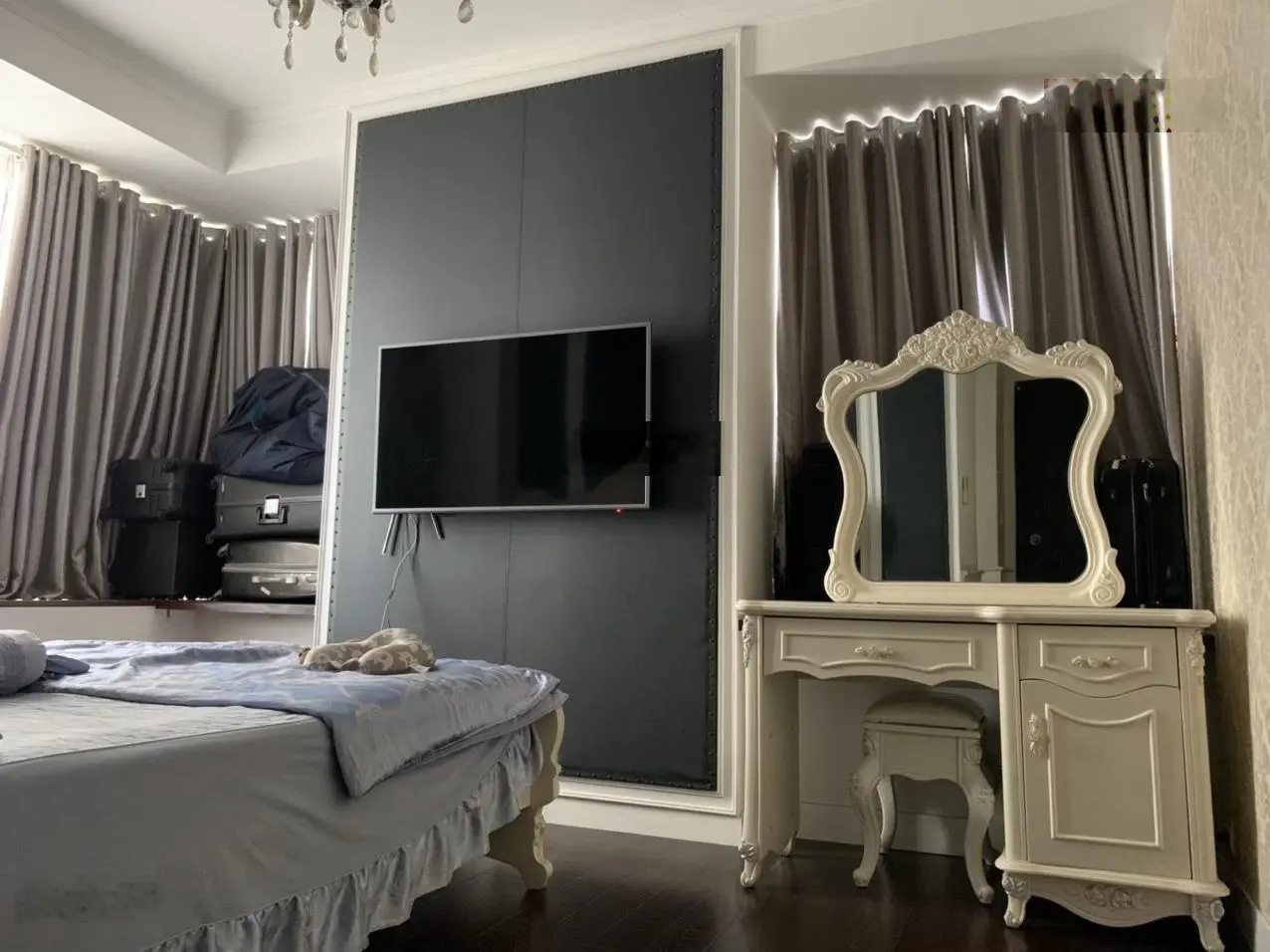 Bán gấp căn hộ 106m2 Sunrise City South diện tích 106m2 2 phòng ngủ đầy đủ nội thất, giá 4,4 tỷ