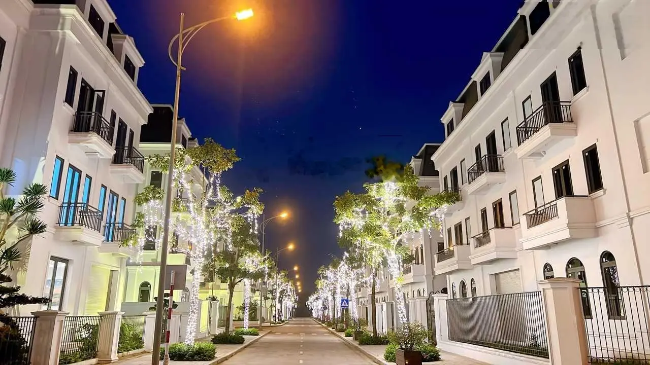 Sở hữu biệt thự nhà vườn sổ đỏ cầm tay, nhận nhà ở ngay tại Quận Hà Đông. LH: 0919 561 ***
