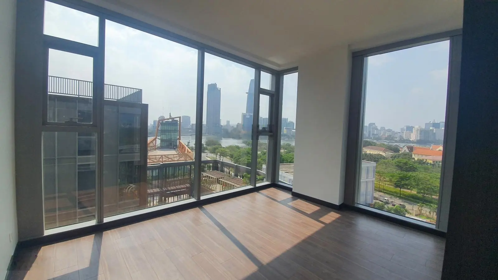 Bán nhanh căn hộ 3PN Tilia Empire City, 127m2, view sông, Q.1, giá tốt nhất dự án chỉ 19 tỷ