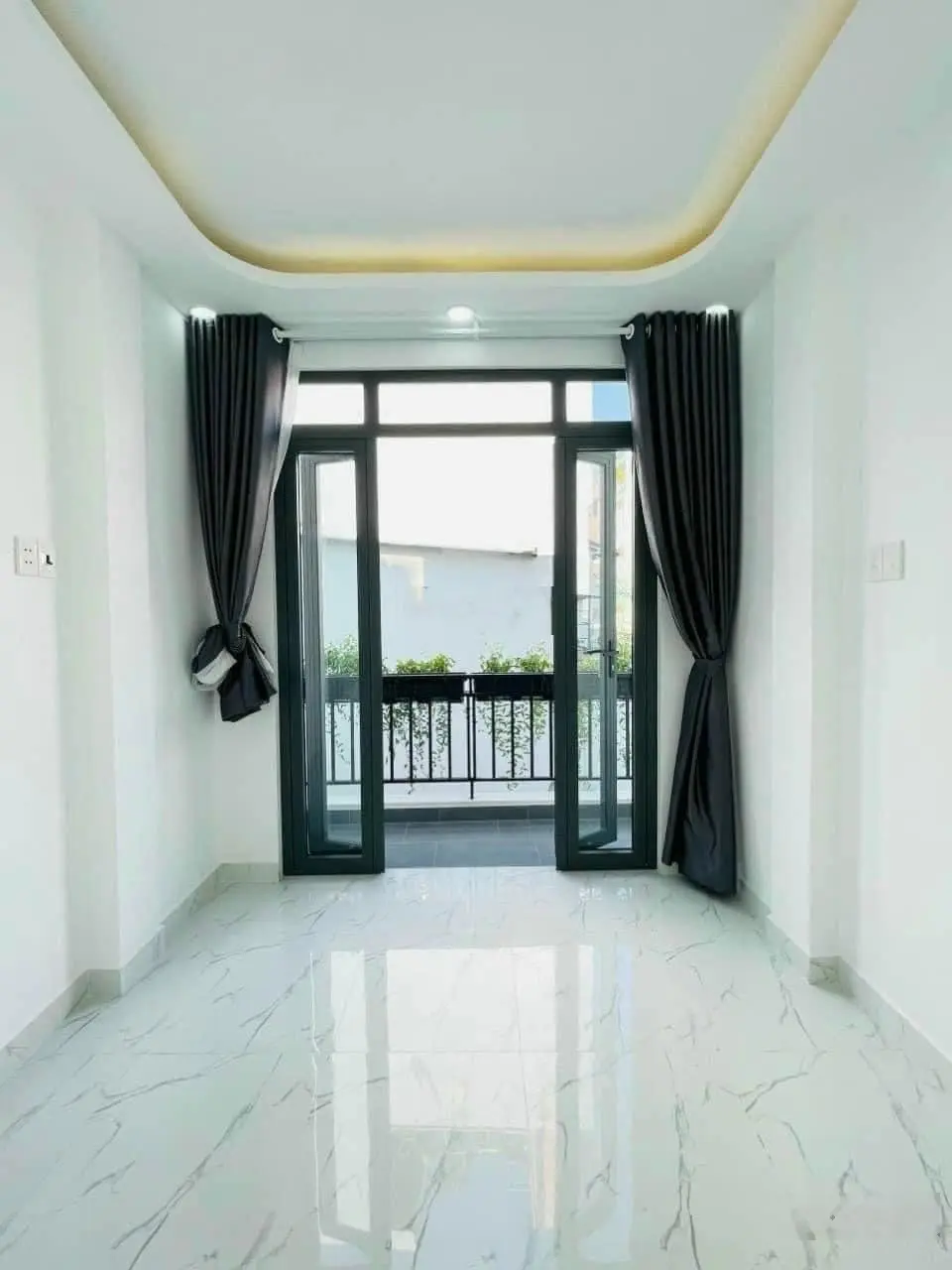 Chính chủ bán gấp nhà đường Nguyễn Gia Trí, Bình Thạnh,Giá 4,1 tỷ/DT 65m2. Đang cho thuê 20tr/th