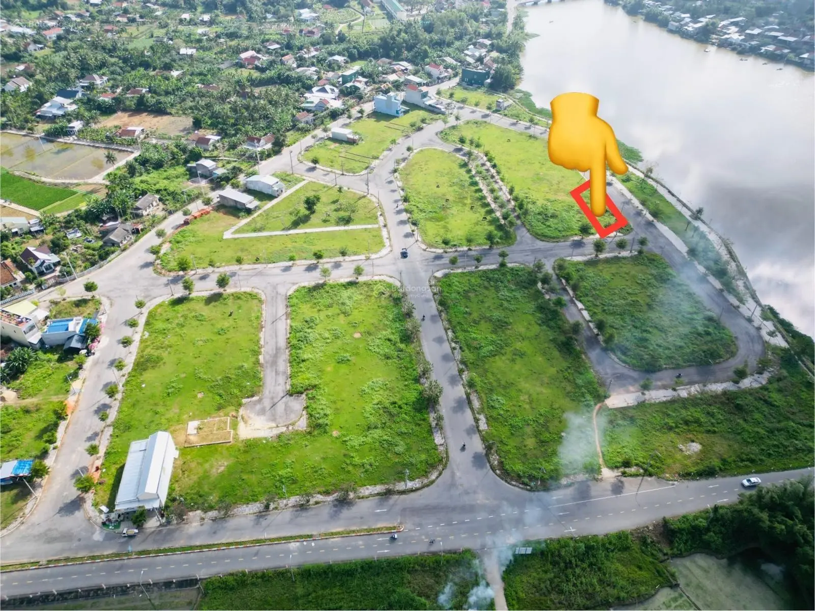 Cần bán lô biệt thự mặt sông trục chính dự án lô góc ngã tư và kề góc tổng 250m2