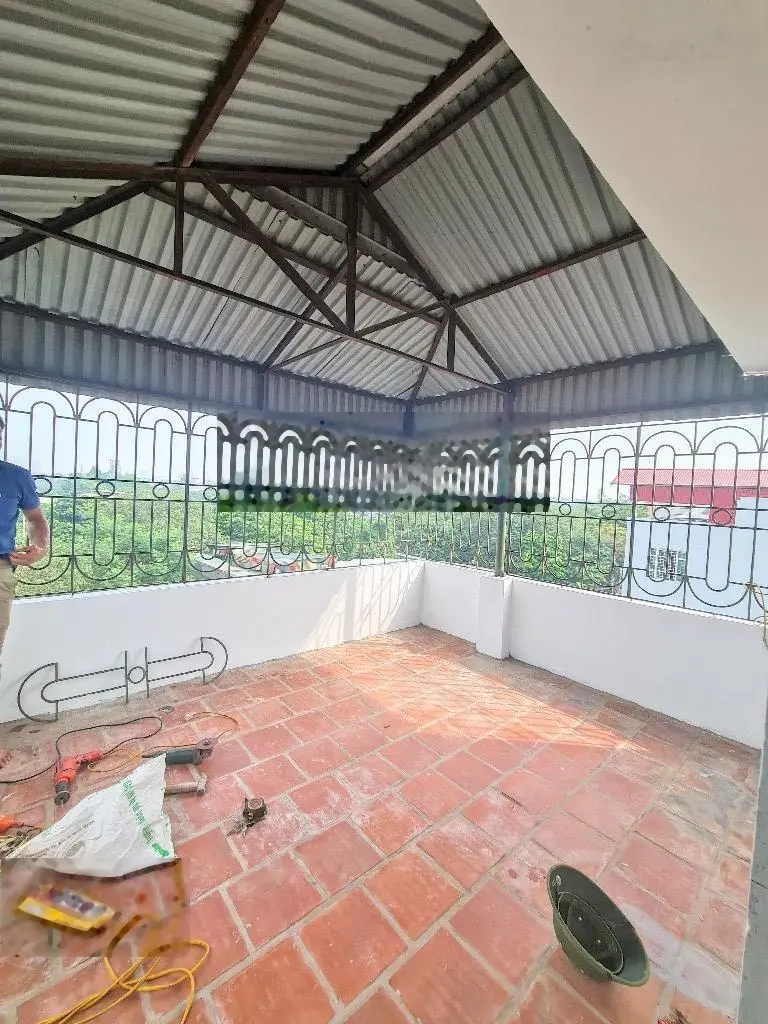 Bán nhà Hoàng Mai, ô tô tránh - vào nhà, ngõ thông kinh doanh, lô góc - 2 mặt thoáng