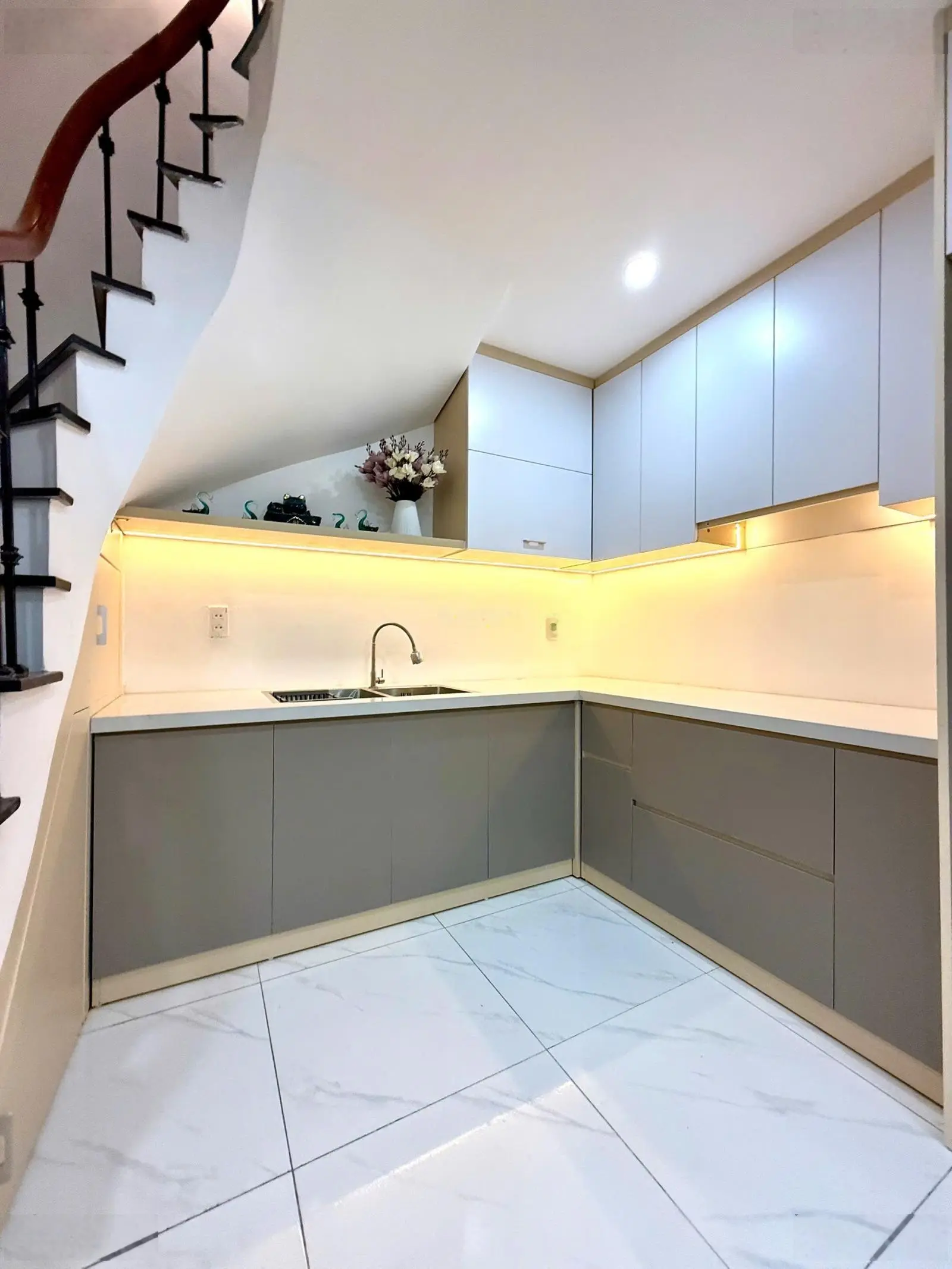 Sổ Đỏ tên tôi cần bán nhà phố TRUNG PHỤNG XÃ ĐÀN 29m2 4T 60m ra phố SĐCC giá nhỉnh 5 Tỷ