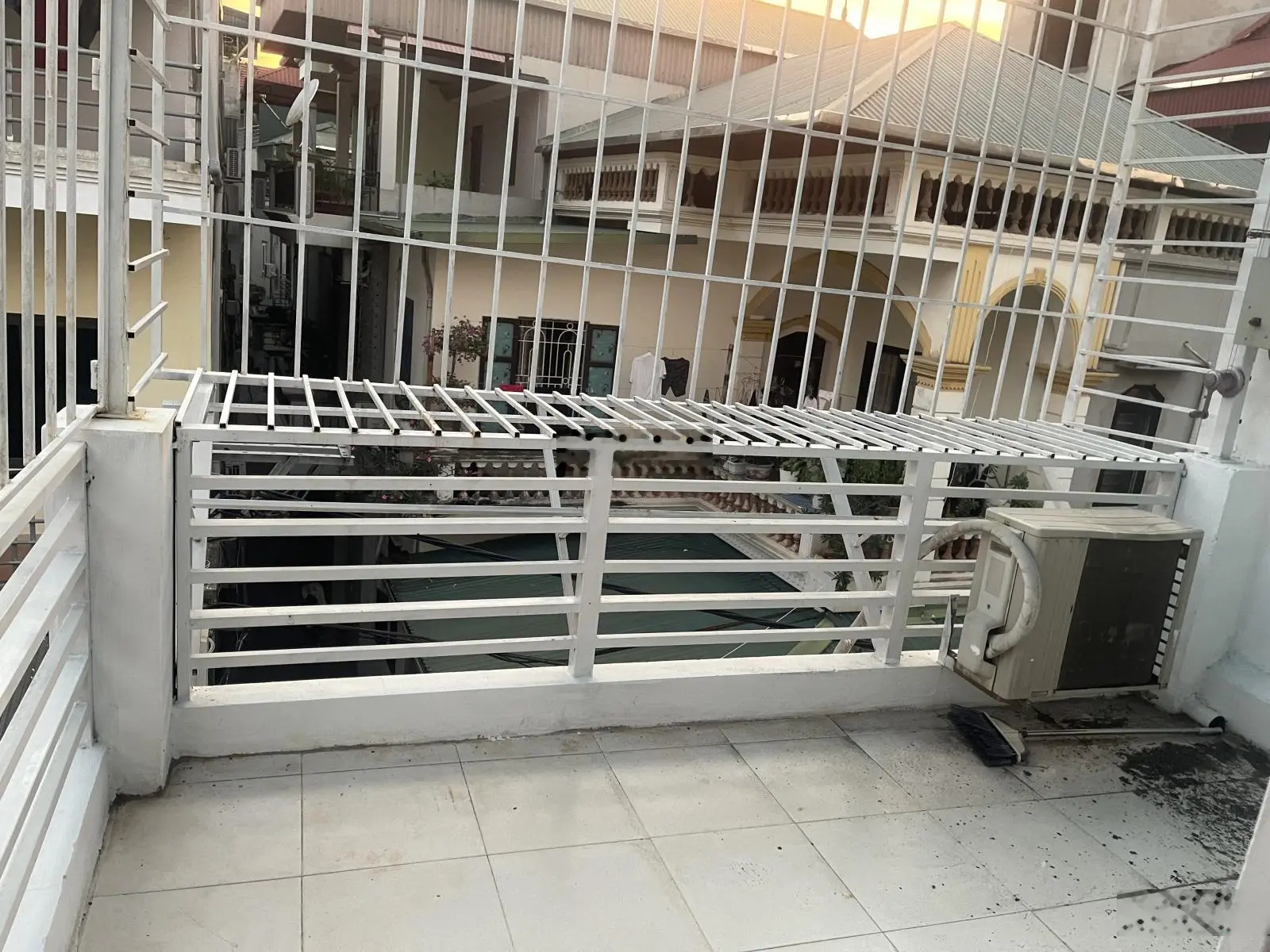 Bán nhà Tư Đình - Long Biên, DT 45m2 x 3tầng, nhỉnh 5tỷ