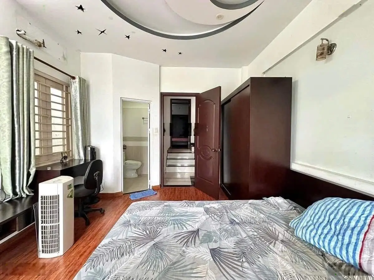 Về quê, bán nhà đường Phan Huy Thực - P Tân Kiểng - Q7. Giá 3Tỷ550/69,6m2 cho thuê 31 triệu gần chợ
