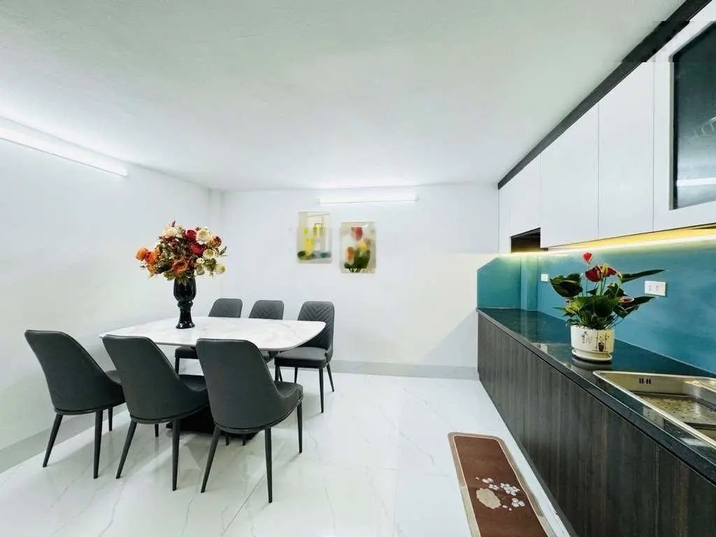 Bán nhà 5tầng cực đẹp phố khương đình - thanh xuân - lô góc 2 thoáng mát - ô tô gần nhà