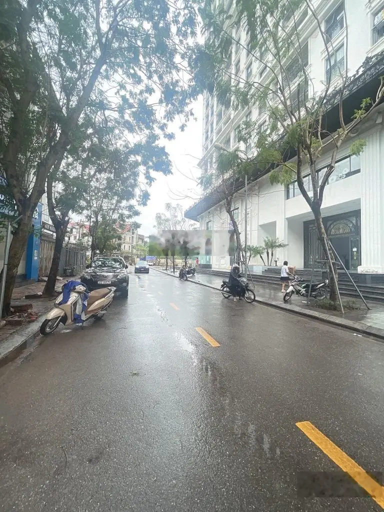 Bán nhà phố Đình Thôn ô tô tránh kinh doanh đỉnh 95m2 x 5,5m mặt tiền giá thương lượng