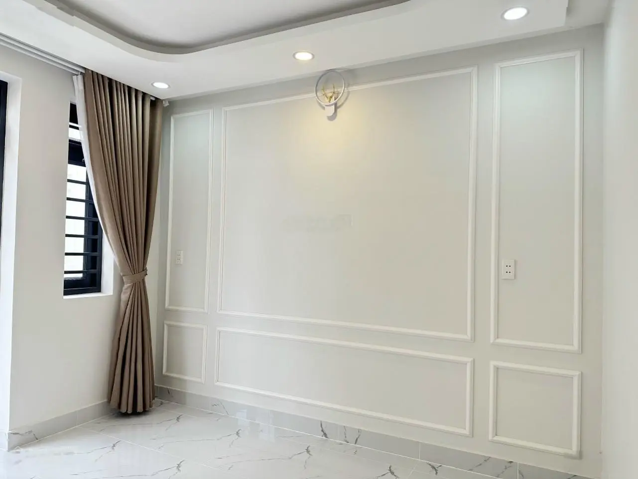 Giá 100% bán nhà mới đường Lê Văn Quới giá 6tỷ2 (4m * 13m) lộ nhựa 7m. Nhà như hình. Sổ hồng riêng