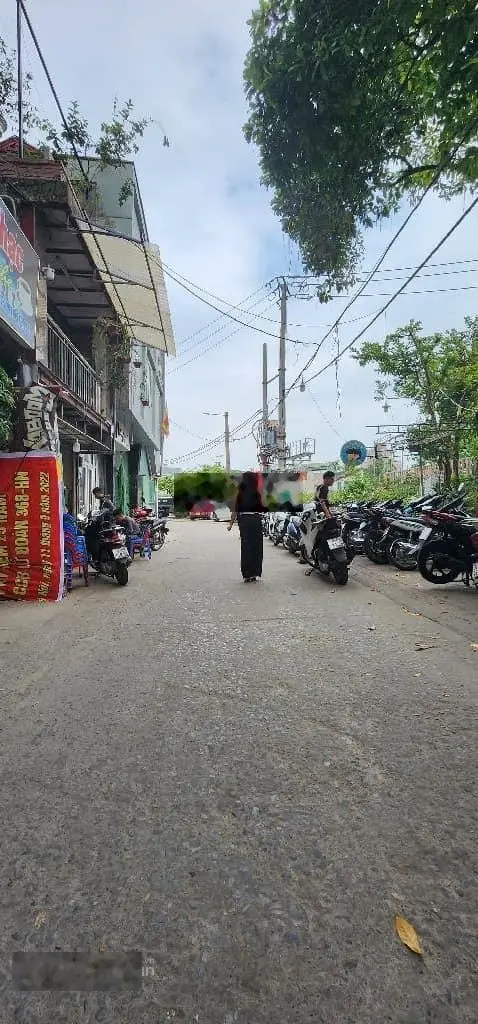 Bán nhà mặt phố ngọc thụy, long biên, phân lô, ô tô tránh, kinh doanh sầm uất ngày đêm