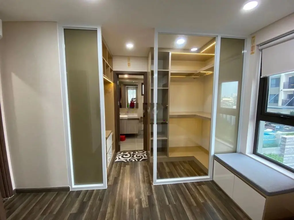 Bán nhanh căn hộ Hà Đô trung tâm Q10full nội thất chỉ xách vali vào ở