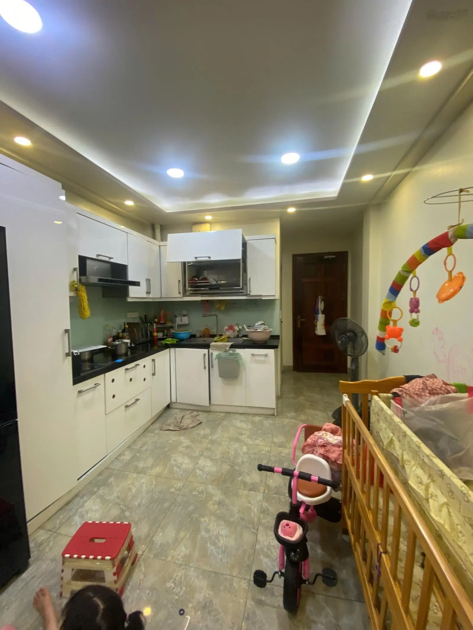 Rẻ n.h.ất Xuân La, bán nhà 55m2 có 11.X tỷ, ô tô vào nhà, kinh doanh đỉnh, thang máy, gần phố.