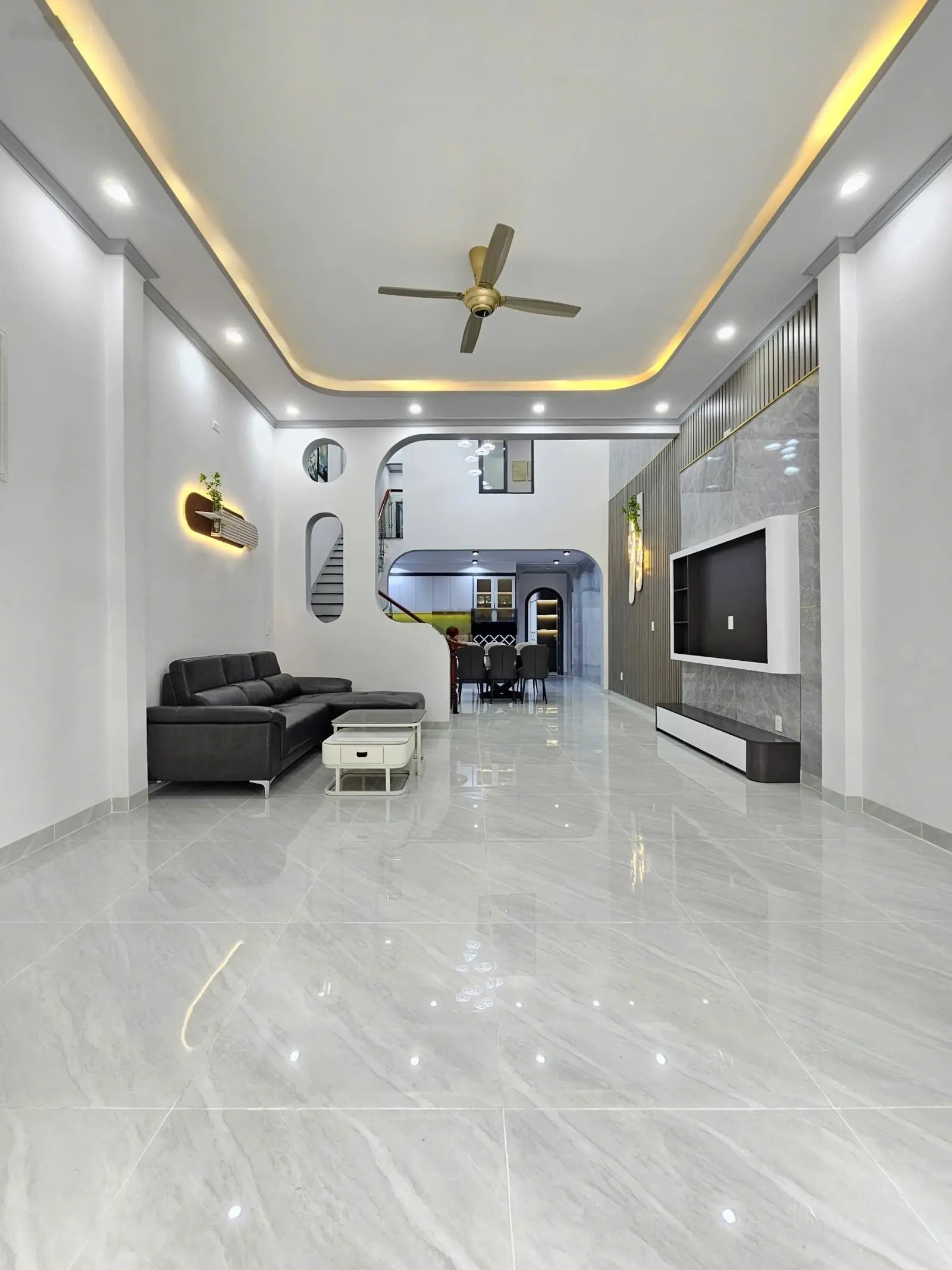 Bán nhà 82.5m2 ngang 5m có phòng ngủ dưới, KDC ngay chợ Phú Phong, P. Bình Chuẩn, TP. Thuận An