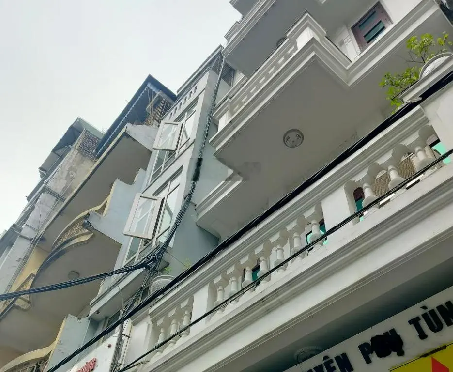 Bán nhà mặt phố Nguyễn Công Trứ - 26m2 - 5tầng - nở hậu - chính chủ - kinh doanh đỉnh - giá: 7.5tỷ