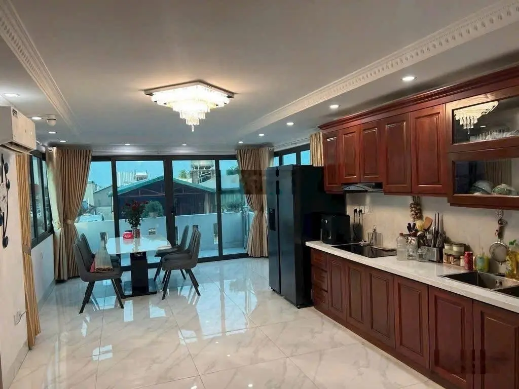 Phân lô quân đội - khu VIP - thang máy oto tránh - nhà đẹp như khách sạn