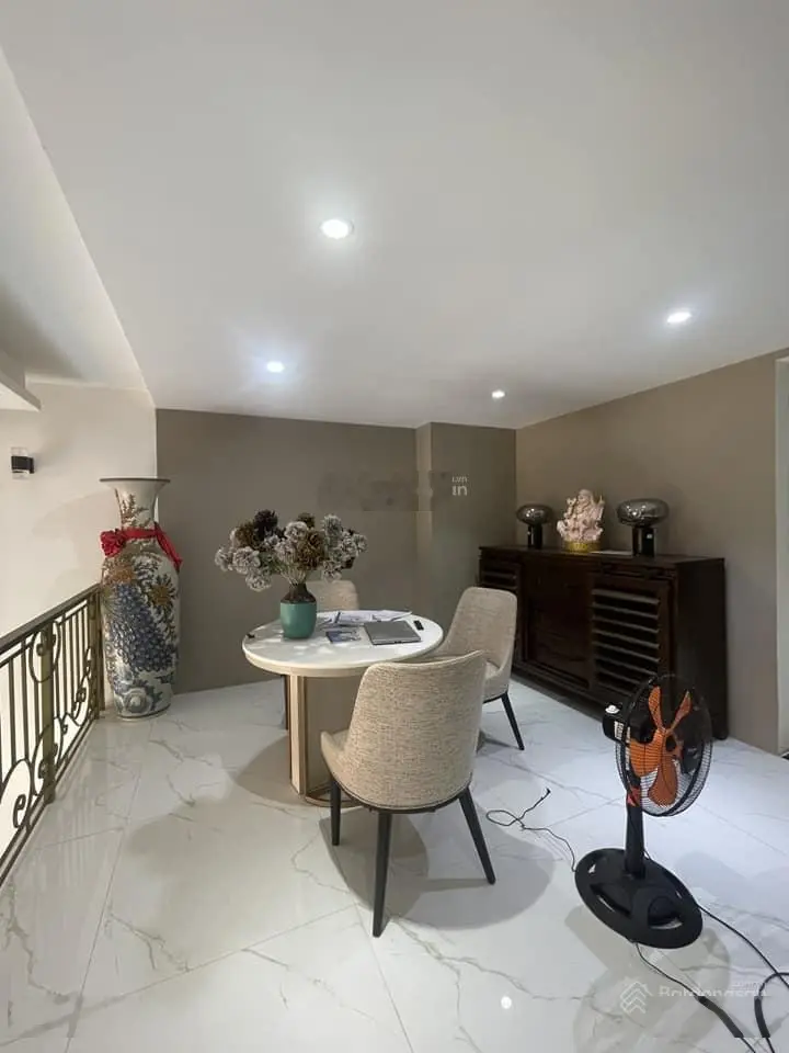 Chủ hạ giá tốt bán trước tết, Toà nhà 8 tầng văn phòng kết hợp ở tại Quận Hải Châu Đà Nẵng