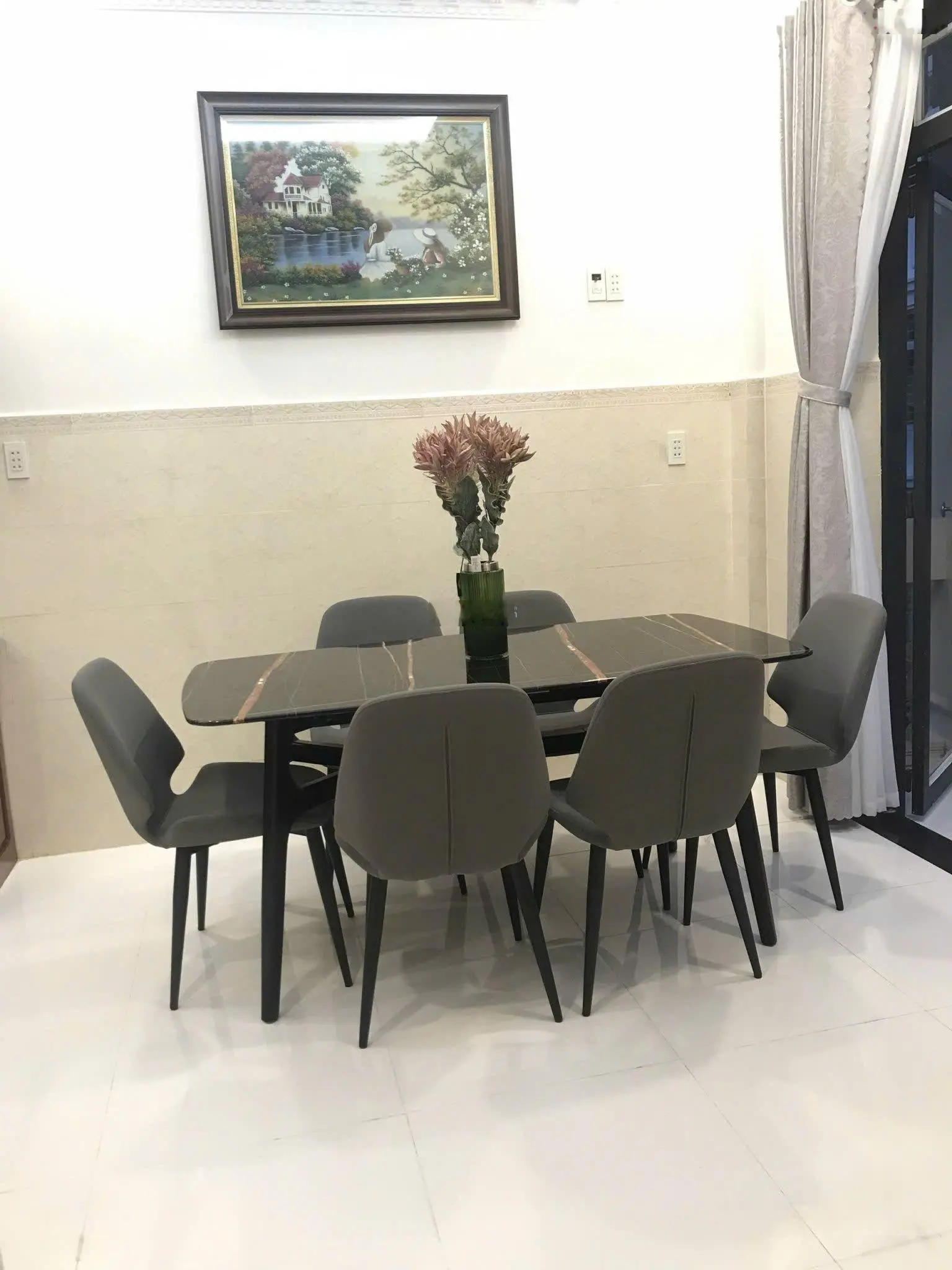 Biệt thự góc tuyệt đẹp 6m x 12m nở hậu 7.4m - 3 tầng. Ô tô trong nhà. Lê Thị Chợ, Phường Phú Thuận