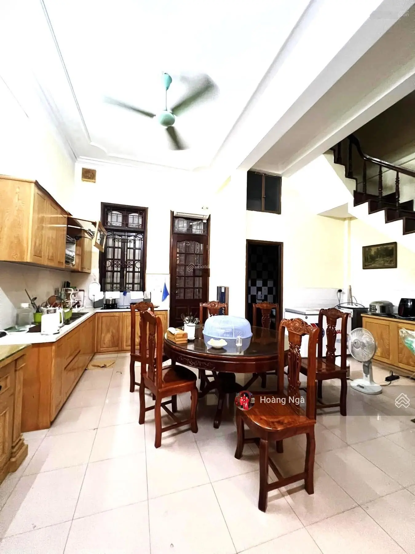 Biệt thự Hoàng Cầu, 88.8m2 x 5 tầng, MT 6.1m, 15.3tỷ. 20m ra phố, 60m ra hồ. LH: 0948 358 ***