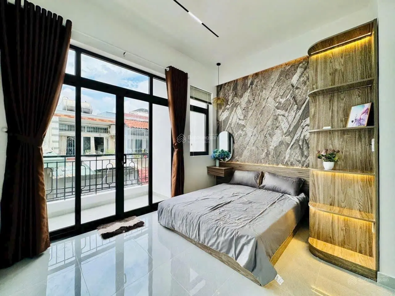 Nhà tiện kinh doanh, sẵn HĐ thuê 12 tr/ tháng ngay Minh Phụng, Q6. Bao sổ 2.6 Tỷ / 52m2, hẻm 5m