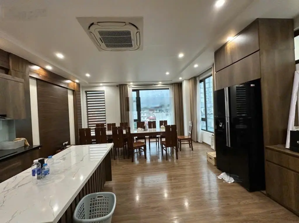 Bán nhà mặt phố Nguyễn Khuyến 85m 4 tầng 31.5 tỷ kinh doanh, lô góc, dòng tiền gần 60tr/tháng