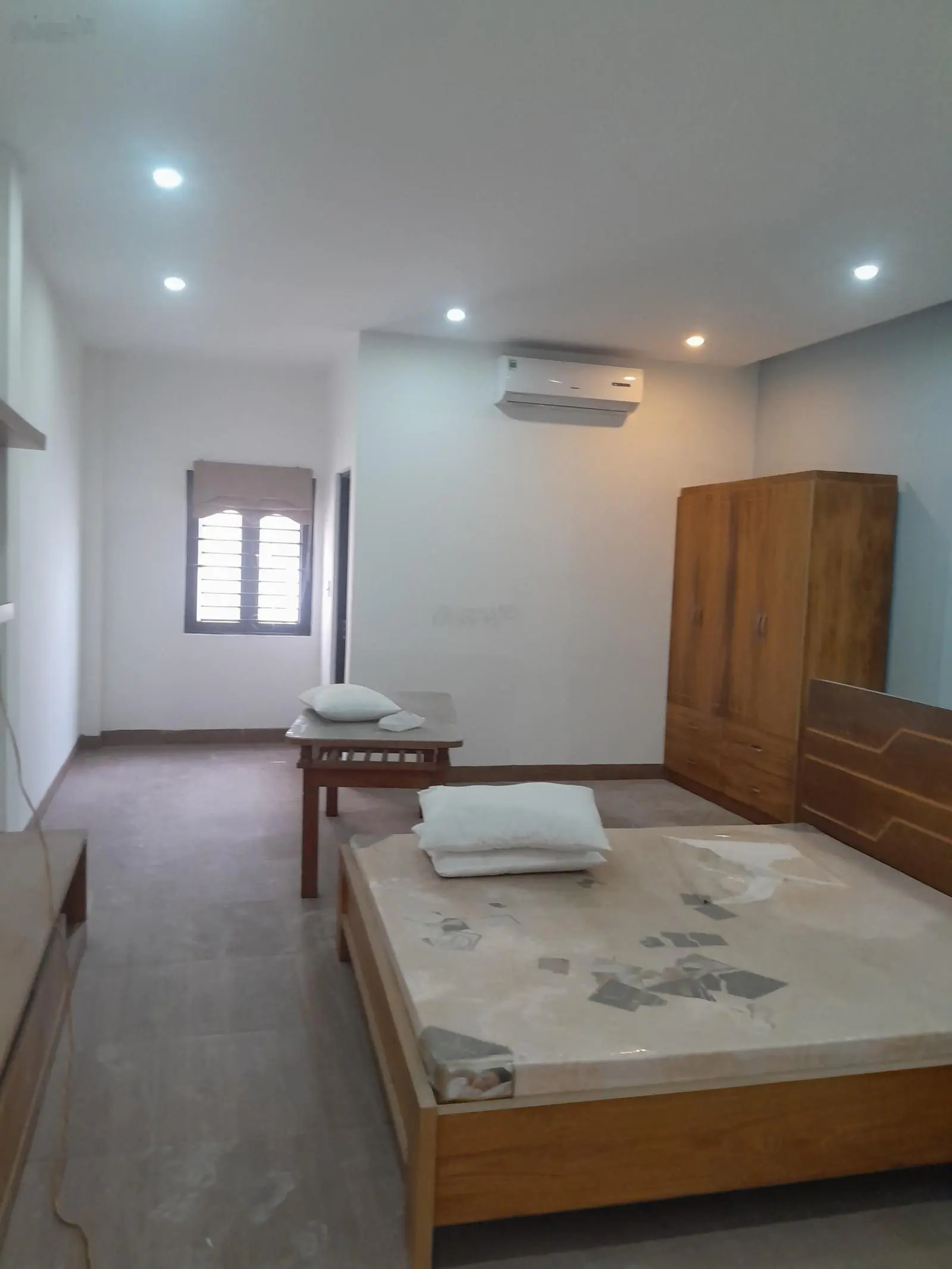 Tôi cần bán khách sạn kim căn hô 3 tầng đường Nguyễn Xiển quận ngũ hành sơn TP Đà Nẵng