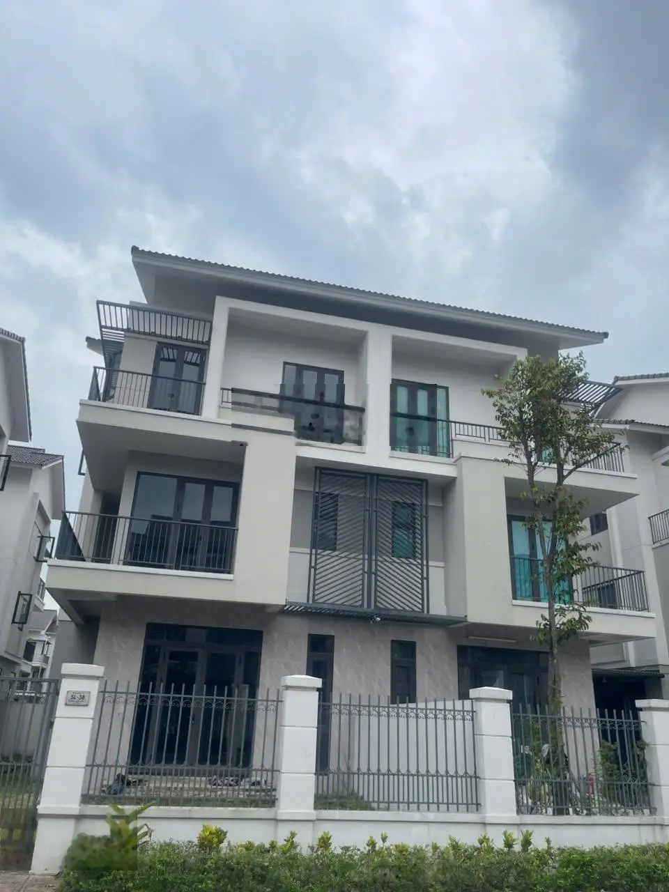 Bán Biệt Thự VIP 180m² GIÁ GỐC CĐT tại Từ Sơn, Bắc Ninh Vị Trí Đắc Địa, Sổ Hồng Riêng