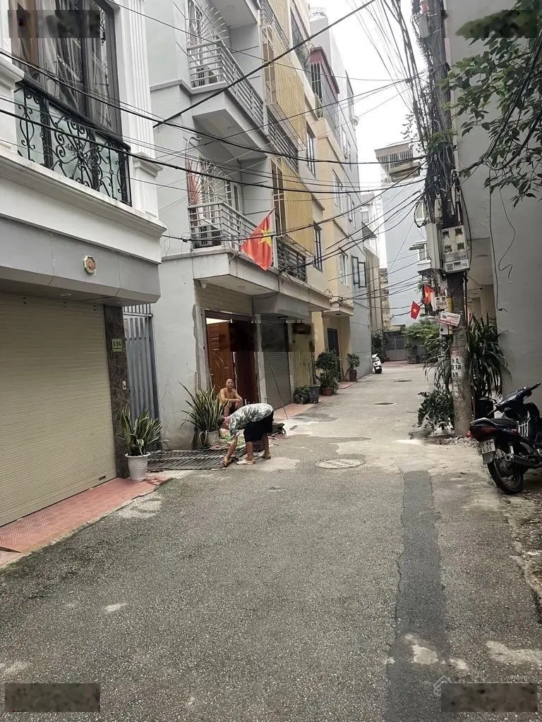Bán nhà 5 tầng dân xây Ngọc Thụy, ô tô vào nhà giá hiếm chỉ 7.3 tỷ