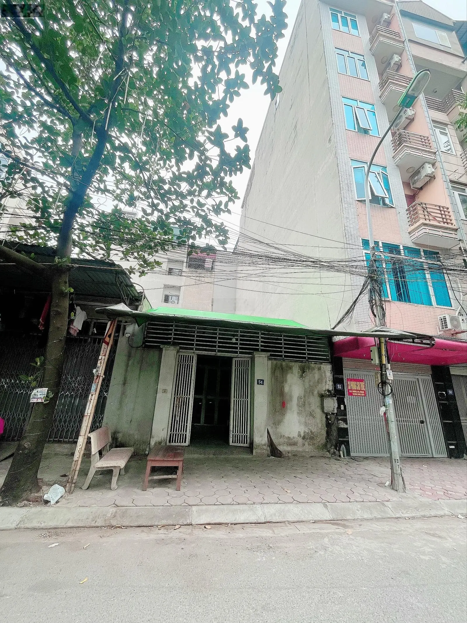Chủ cần tiên bán gấp - TĐC Phú Diễn, 43m2, nhỉnh 11 đồng, vỉa hè ô tô tránh, xây CCMN tuyệt vời
