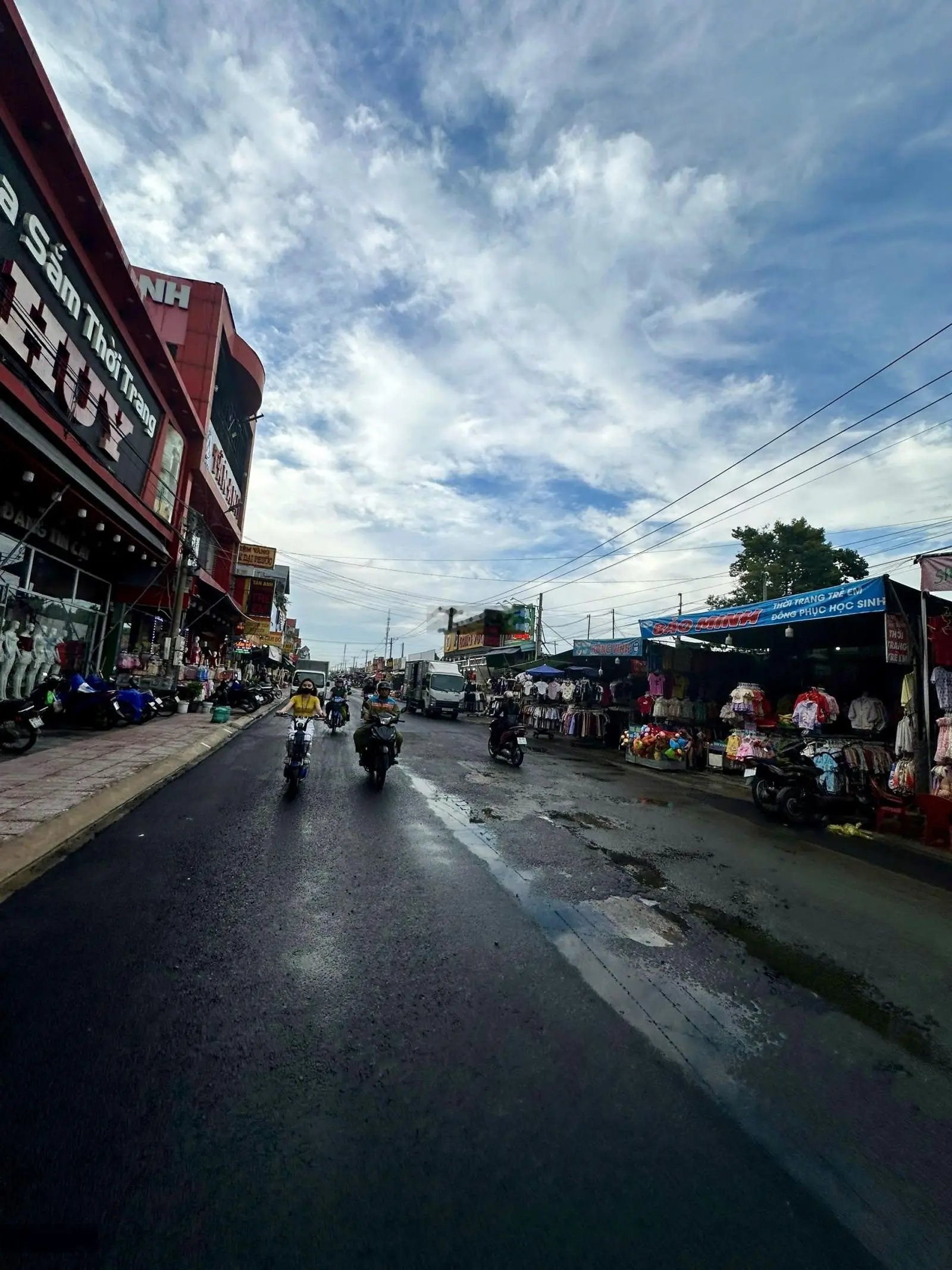 Ngộp vốn bán nhanh lô đất tặng kiot mặt tiền chợ 434. KCN Vsip1, đang cho thuê tháng hơn 10triệu
