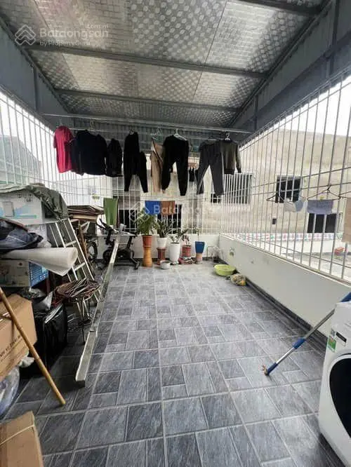 Cần tiền bán nhà Hai Bà Trưng 30m 5 tầng xây mới cách đường Đại La 70m tiện ích đầy đủ