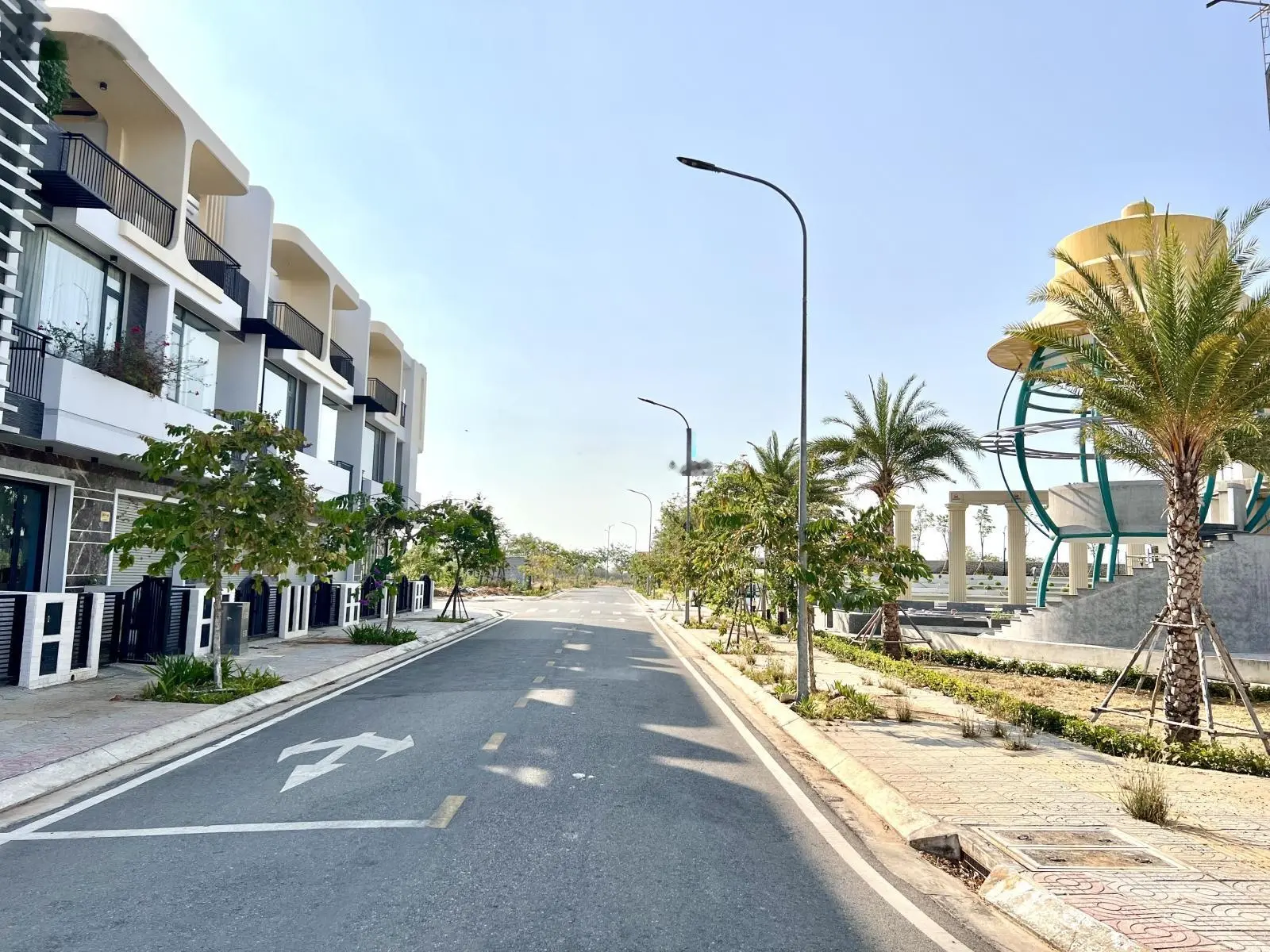 Dự án The Light City, giá tốt nhất từ chủ đầu tư từ 37tr/m2. Chiết khấu lên đến 10%. LH 0383 759 ***