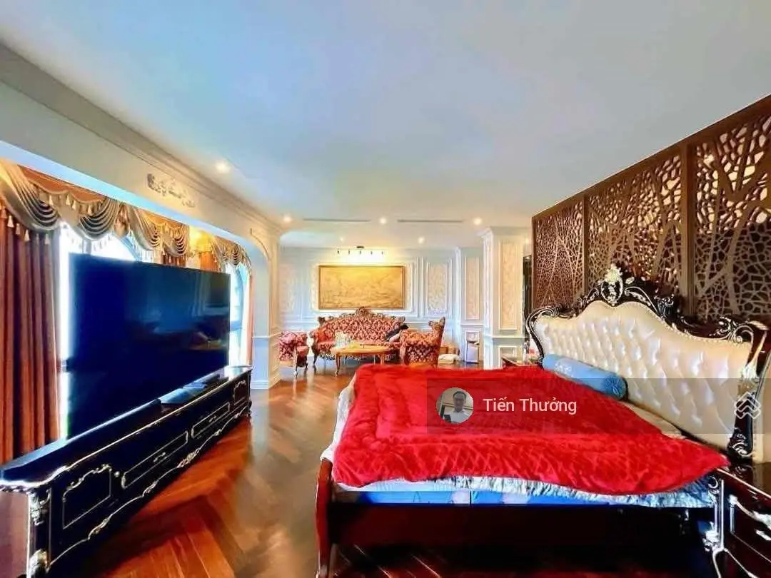 Nhà Mặt Phố Trần Quang Diệu - Hoàng Cầu, 60m2 x 7 Tầng, Thang Máy, Nội Thất Cao Cấp, Vị Trí Đắc Địa