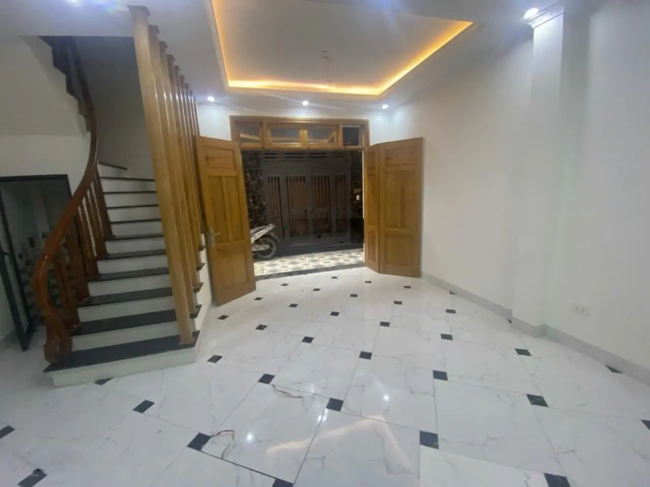 Bán nhà cách phố Xốm 3km Bích Hòa QL21B chợ đầu mối 30m2*4T Giá 2.8 tỷ CTL LH Mr Khanh 0978 939 ***
