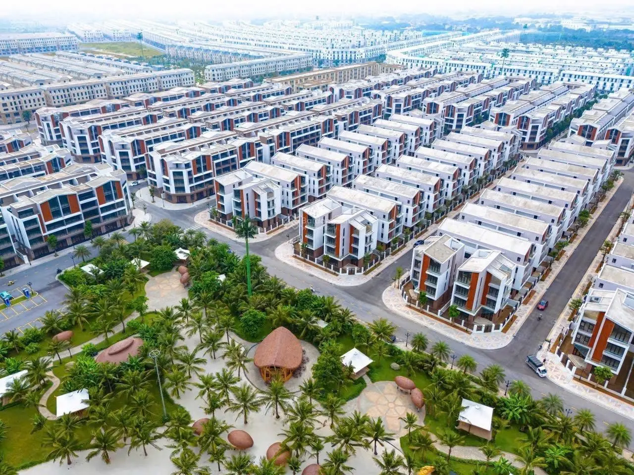 Bán LK 54m2 Ánh Dương, giá chỉ 7.6 tỷ, xây 5 tầng đẹp tại Vin Ocean Park 3