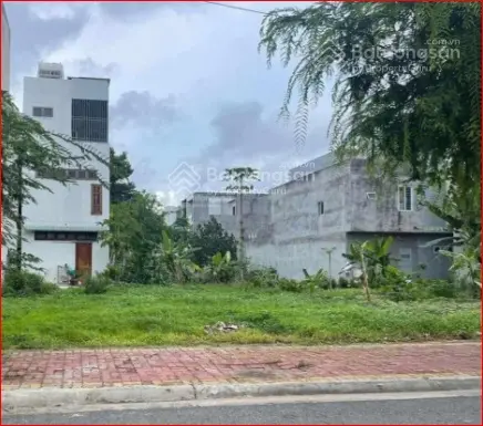 Cần bán lô đất MTĐ Phú Hòa, Phường 1, Trà Vinh, DT100m2/700tr, SHR, gần trg THPT Phạm Thái Bường