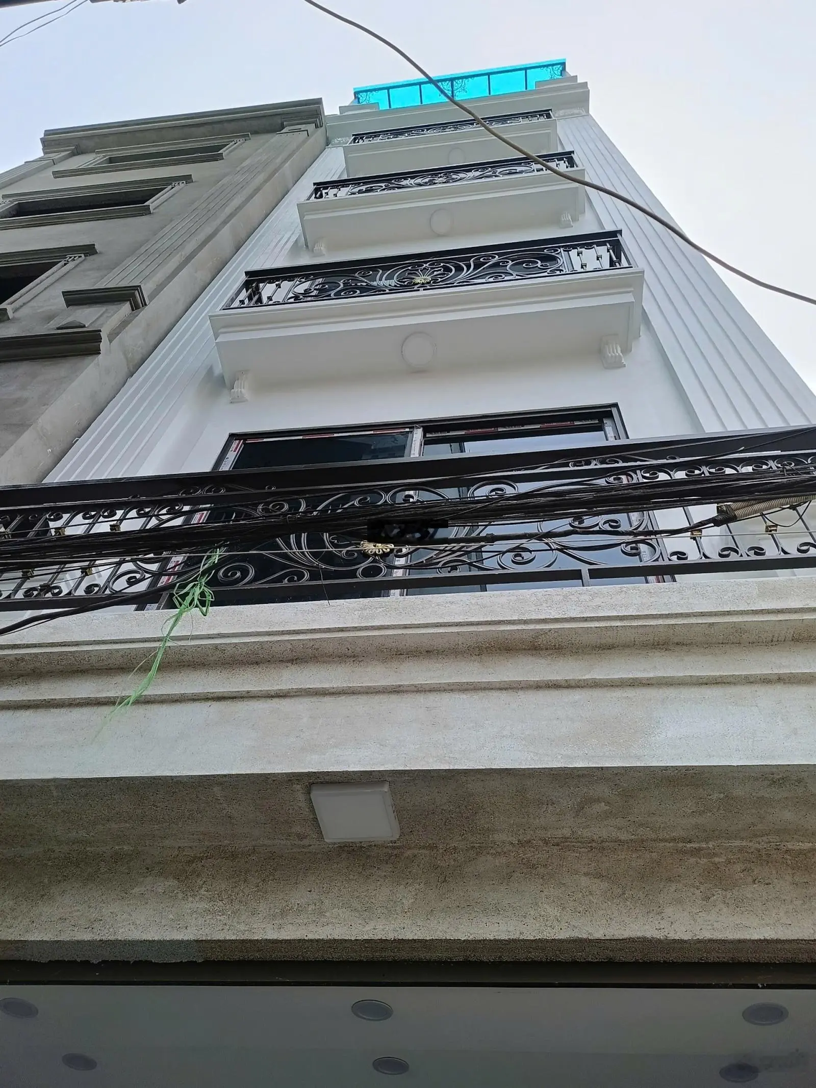 Duy nhất nhà 30m2 x 5 tầng Tây Mỗ, ngõ thông thoáng, ô tô đỗ cổng, giá chỉ 5.1 tỷ, LH 0988175136