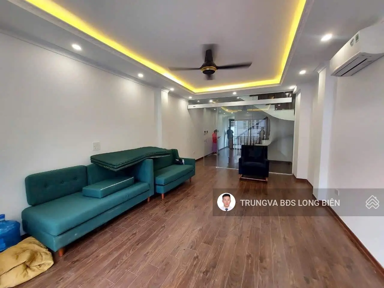 Bán nhà Aeon Mall Cổ Linh 57m2 X 6 tầng ô tô tránh ngõ thông thang máy gara ô tô